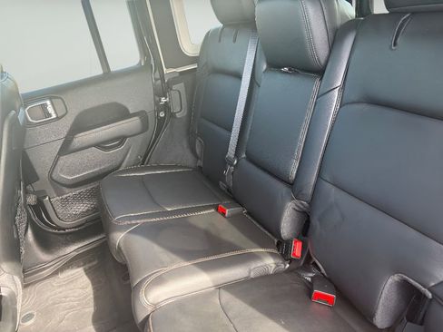 Used 2023 Jeep Wrangler Unlimited Rubicon 392 AWD/4WD image 9