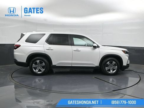 Certified 2023 Honda Pilot EX-L image 3