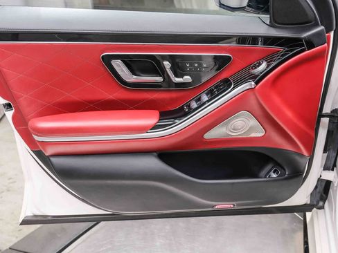 Certified 2023 Mercedes-Benz S 580e 4MATIC Sedan image 26