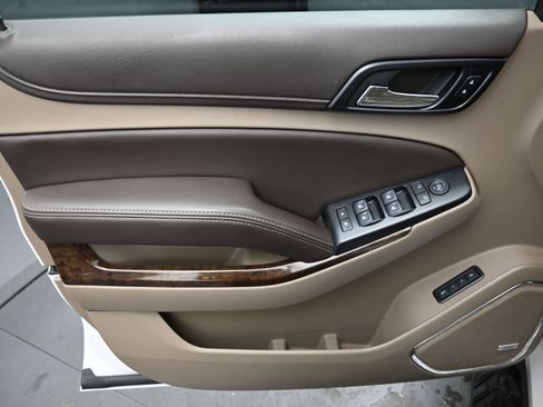 Used 2018 Chevrolet Tahoe LT image 15