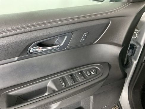 Used 2014 Chevrolet Traverse LT AWD/4WD image 13