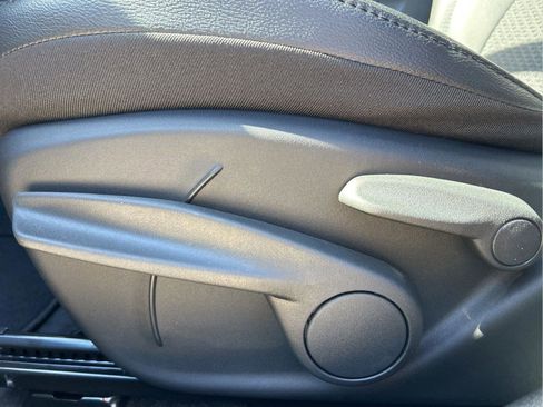 New 2026 Jeep Compass Latitude image 25