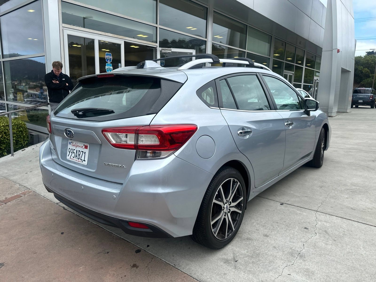 Used 2019 Subaru Impreza 2.0i Limited w/ Popular Package #2 AWD/4WD image 8