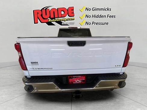 Used 2022 Chevrolet Silverado 2500 LTZ w/ LTZ Plus Package image 4