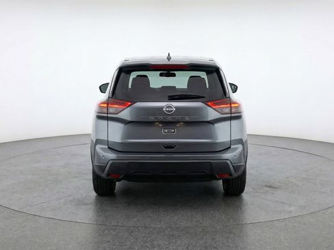 Used 2025 Nissan Rogue SV image 6