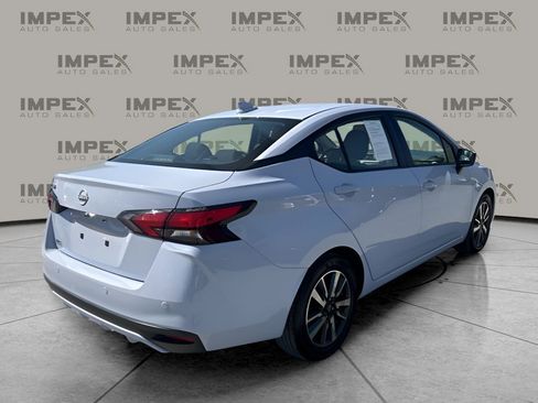 Used 2025 Nissan Versa SV image 5