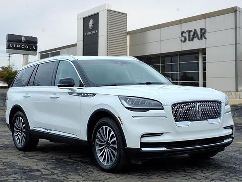 Used 2023 Lincoln Aviator Reserve w/ Elements Package Plus image 1