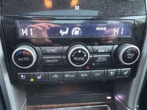 Used 2022 Subaru Ascent Touring image 28