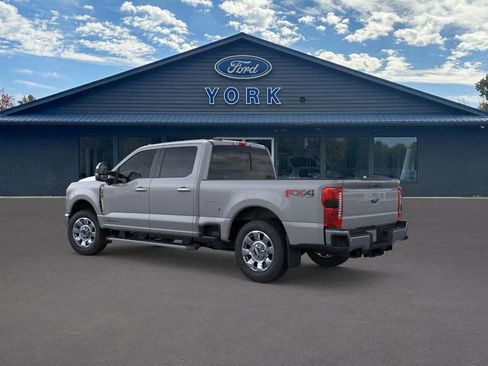 New 2026 Ford F250 Lariat w/ Chrome Package image 4