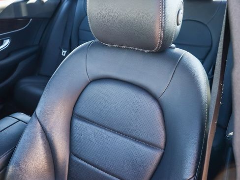 Used 2018 Mercedes-Benz C 300 Sedan image 37