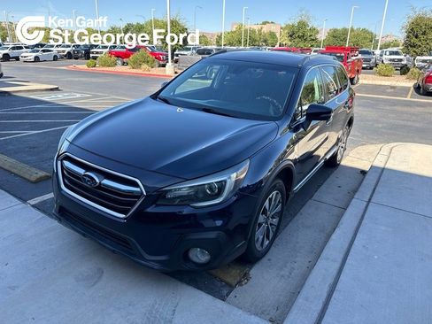 Used 2018 Subaru Outback 2.5i Touring AWD/4WD image 1