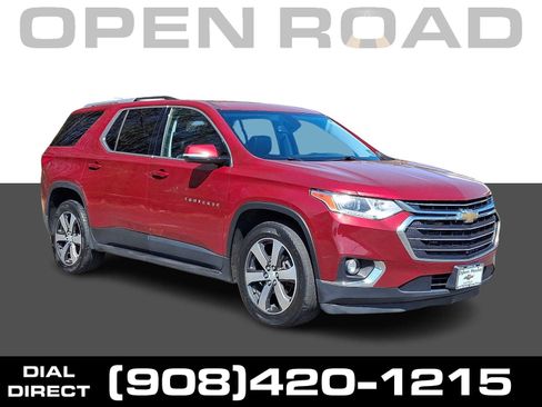 Used 2018 Chevrolet Traverse LT AWD/4WD image 1