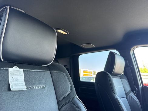New 2026 RAM 2500 Laramie AWD/4WD image 15