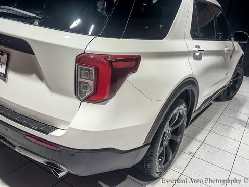 Used 2022 Ford Explorer ST-Line w/ Class IV Trailer Tow Package image 9