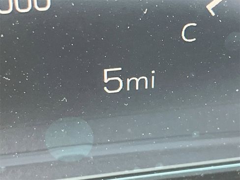 New 2026 GMC Terrain Elevation w/ Elevation Premium Package image 30