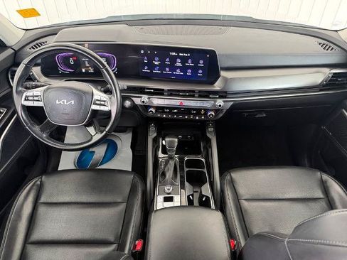 Used 2025 Kia Telluride S FWD image 5