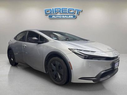 Used 2025 Toyota Prius LE