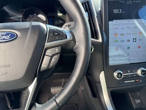 Used 2022 Ford Edge SEL w/ Convenience Package image 17