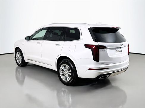 Used 2023 Cadillac XT6 Luxury image 7
