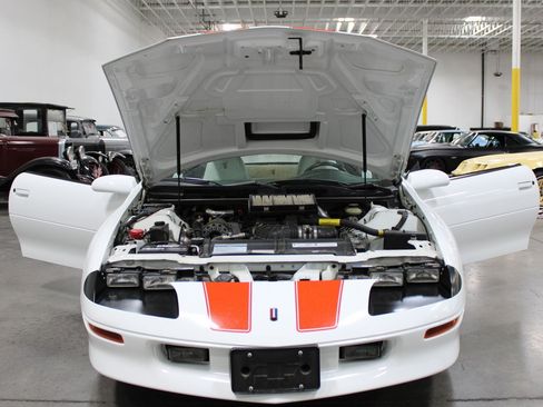 Used 1997 Chevrolet Camaro SS w/ SS Alteration Pkg RWD image 35
