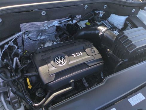 Used 2023 Volkswagen Atlas SE w/ Black Wheel Package FWD image 29