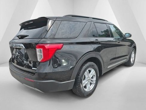Used 2020 Ford Explorer XLT w/ Equipment Group 202A AWD/4WD image 5