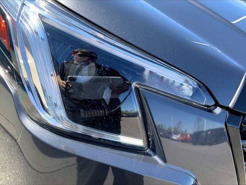 Certified 2023 Subaru Forester Premium AWD/4WD image 27