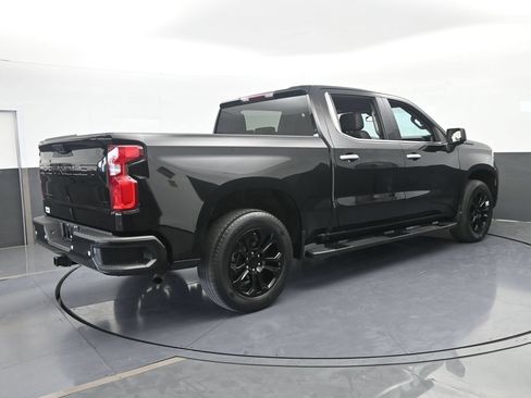 Used 2022 Chevrolet Silverado 1500 LTZ RWD image 6