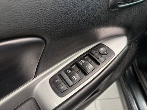 Used 2012 Dodge Journey SXT w/ Popular Equipment Group FWD image 9