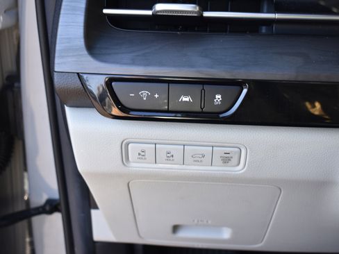 Used 2022 Kia Carnival SX image 16