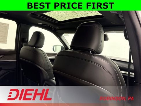 New 2026 Jeep Grand Cherokee Altitude AWD/4WD image 13
