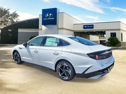 New 2026 Hyundai Sonata SEL FWD image 3
