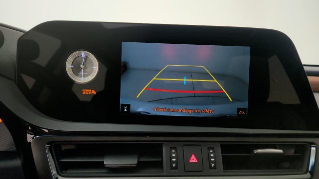 Used 2025 Lexus ES 350 w/ Premium Package FWD image 61