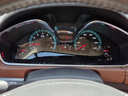 Used 2016 Chevrolet Traverse LT FWD image 27