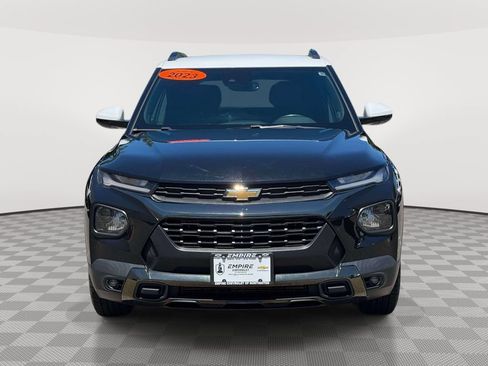 Used 2023 Chevrolet TrailBlazer ACTIV w/ Convenience Package FWD image 2