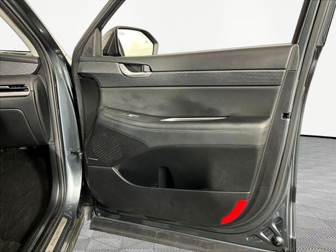 Used 2023 Hyundai Palisade Limited FWD image 27