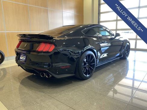 Used 2016 Ford Mustang Shelby GT350 w/ Track Package RWD image 4