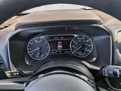 Used 2023 Nissan Rogue SV image 18