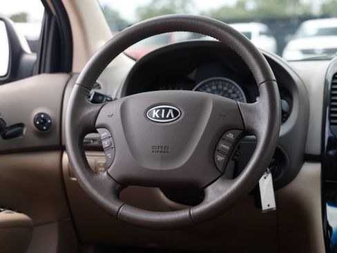 Used 2011 Kia Sedona EX w/ Luxury Pkg FWD image 33