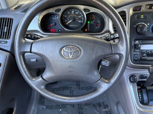 Used 2003 Toyota Highlander 4WD V6 image 18
