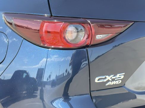 Used 2018 MAZDA CX-5 Touring w/ Preferred Equipment Package AWD/4WD image 26