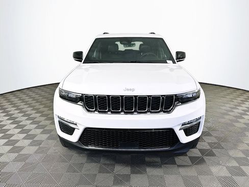 Certified 2025 Jeep Grand Cherokee Limited AWD/4WD image 4