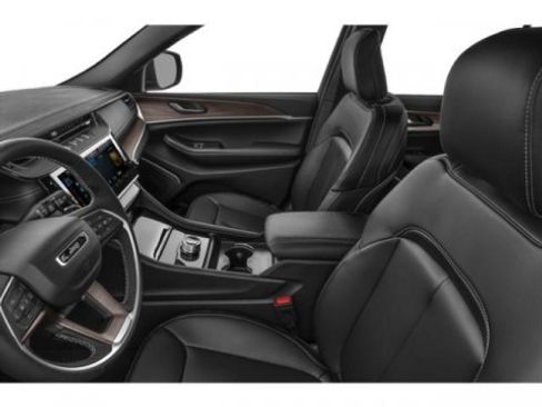 New 2026 Jeep Grand Cherokee Limited AWD/4WD image 11