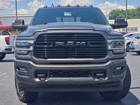 Used 2022 RAM 2500 Laramie w/ Night Edition AWD/4WD image 3