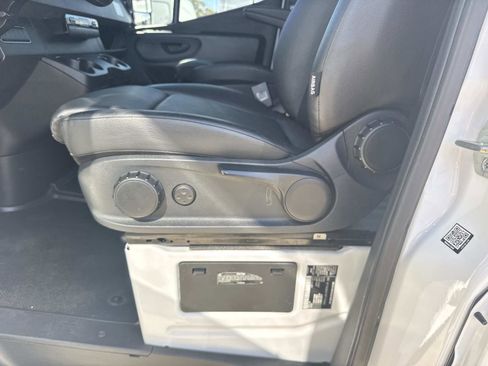 Used 2024 Mercedes-Benz Sprinter 2500 image 20