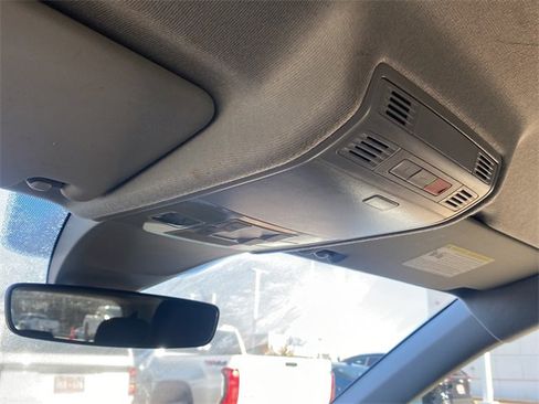 Used 2024 Volkswagen Tiguan S image 30