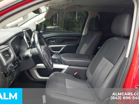 Used 2021 Nissan Titan SV w/ SV Convenience Package RWD image 6