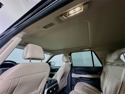 Used 2024 Ford Expedition Max Limited image 13