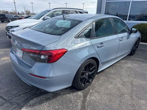 Used 2022 Honda Civic Sport image 4