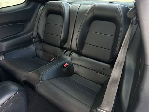 Used 2019 Ford Mustang GT Premium RWD image 27